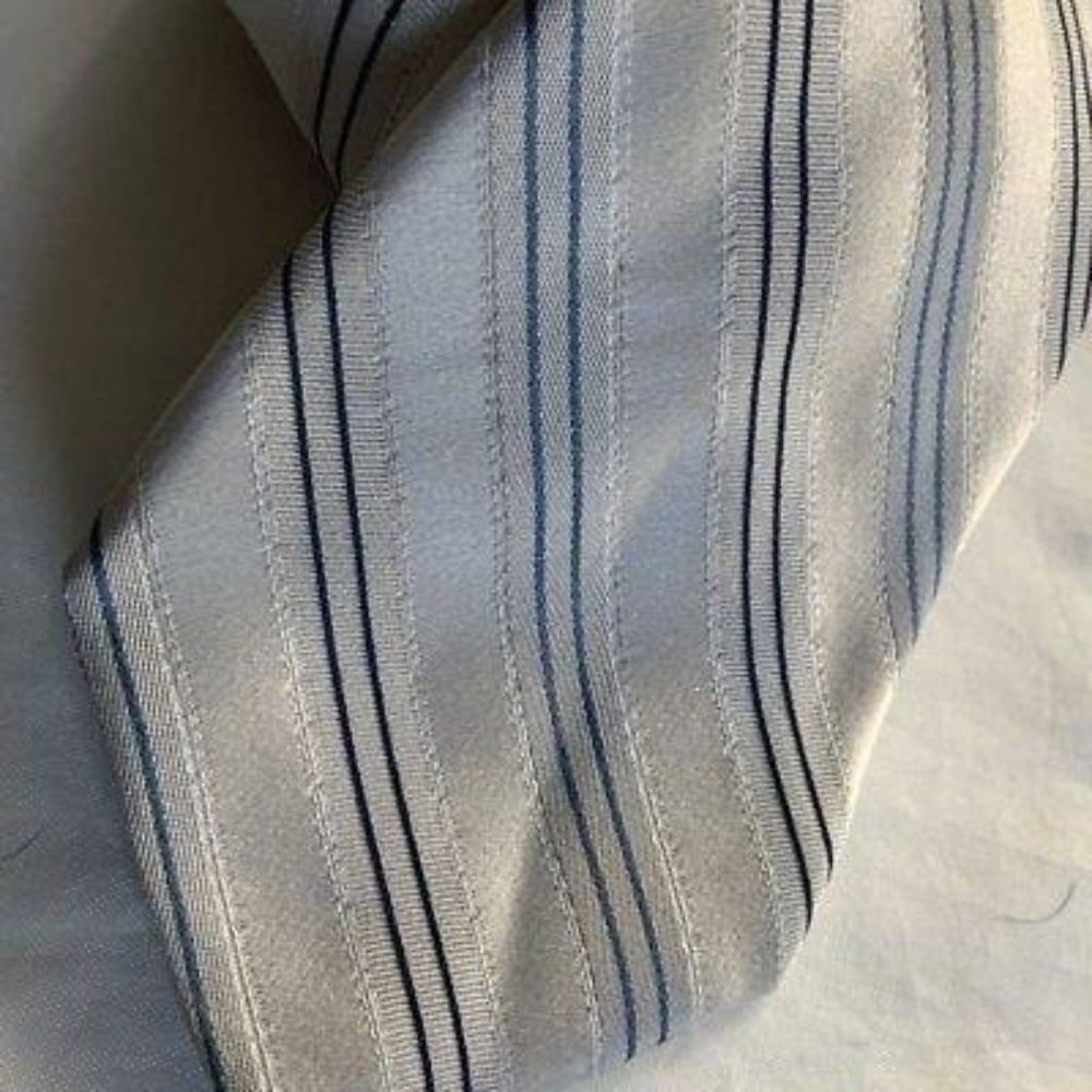 Brooks Brothers Mens Tie Silver Blue Black Striped Business Work Suit Necktie